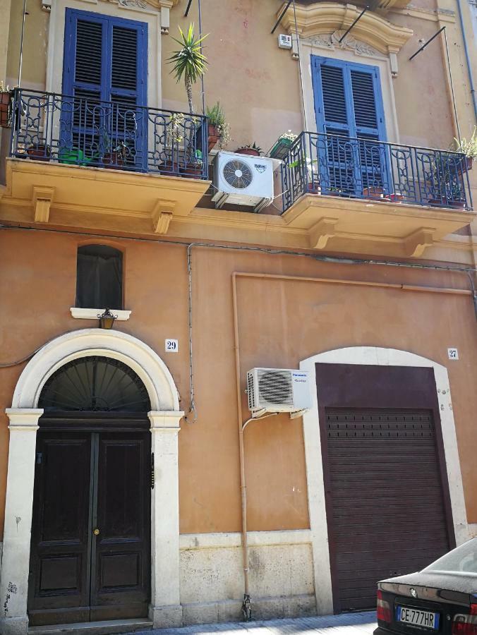 Your Shelter - Private Apartment Bari Exterior photo